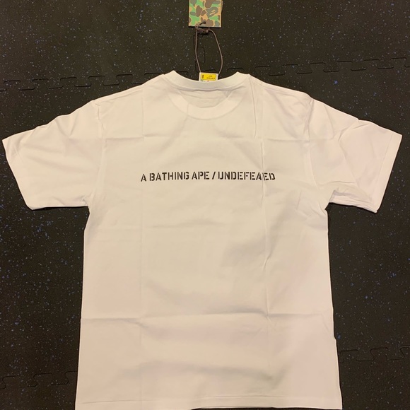 Bape A Bathing Ape Undefeated White Tee Camo Ape - Picture 2 of 6